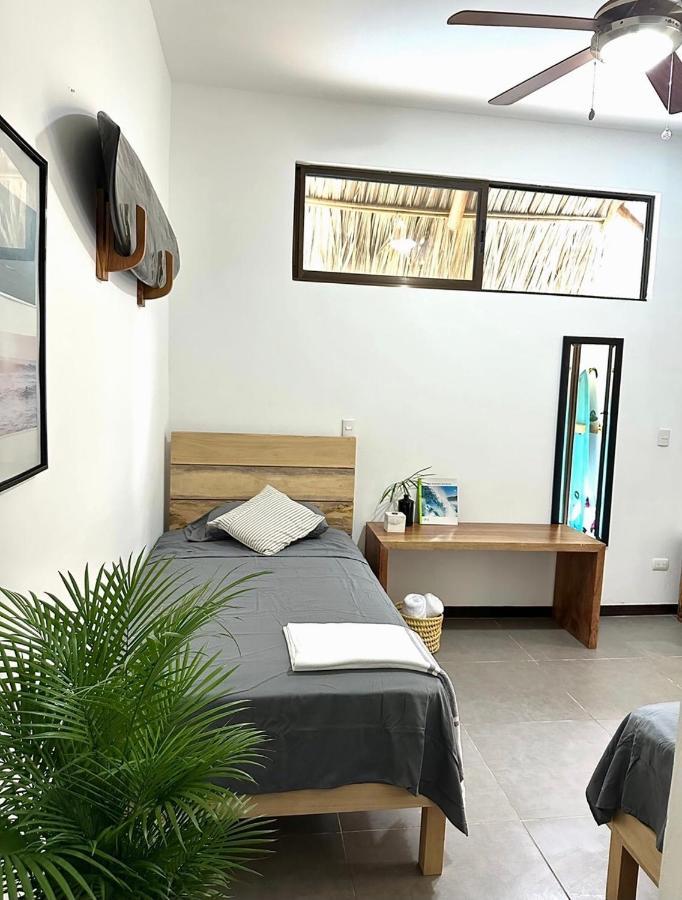 El Chante Surf House Playa Santa Teresa  ภายนอก รูปภาพ